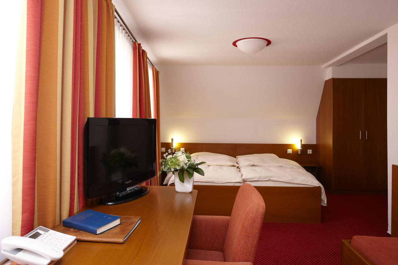 Brauereigasthof-Hotel Roter Ochsen Ellwangen Extérieur photo